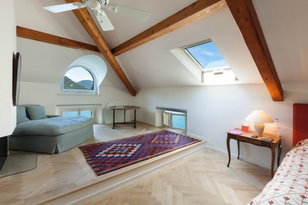 Room with roof lanterns